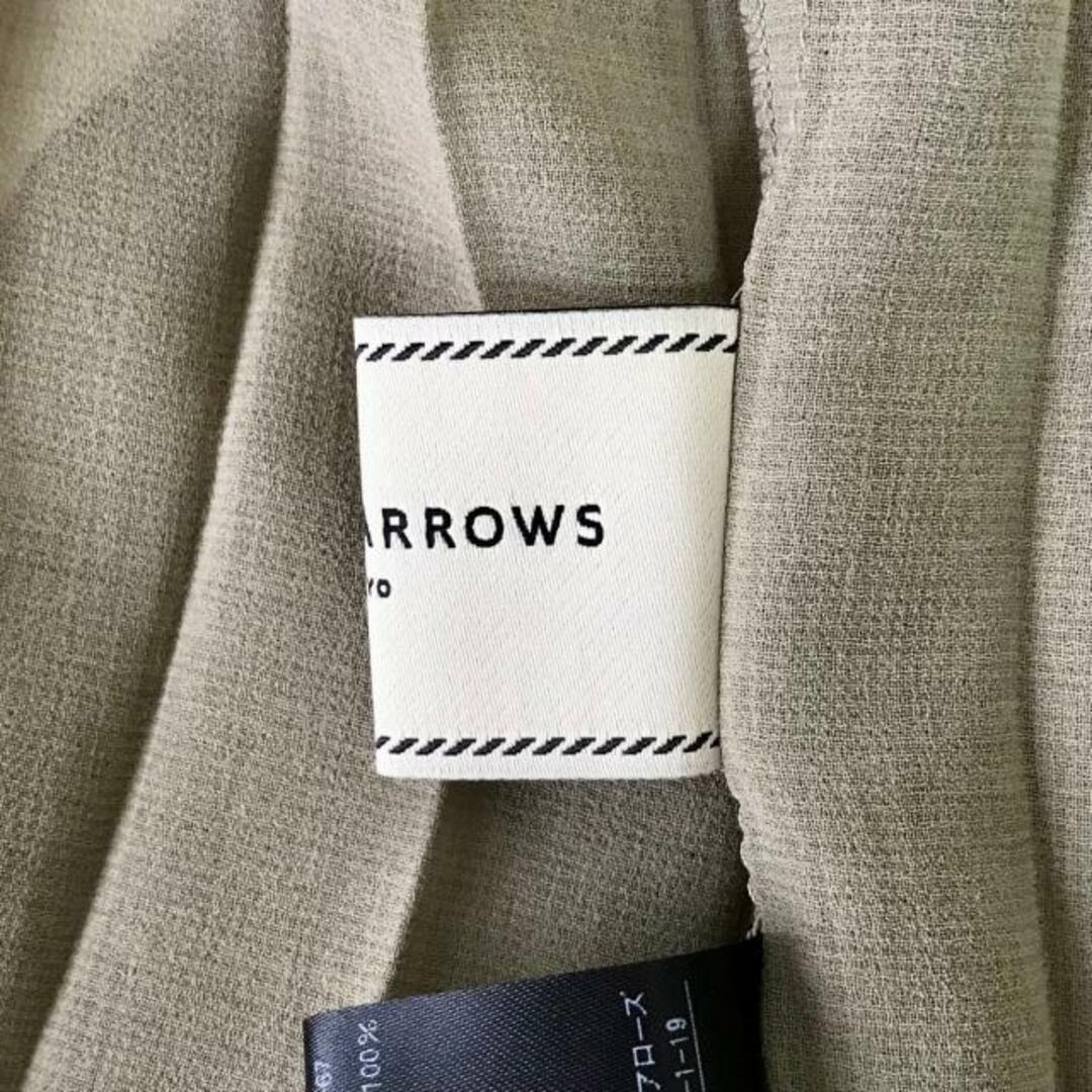 UNITED ARROWS(ユナイテッドアローズ)のUNITED ARROWS(ユナイテッドアローズ) ワンピース サイズ38 M レディース - カーキ 長袖/ロング/プリーツ/シースルー レディースのワンピース(その他)の商品写真