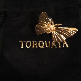 新品未使用 TORQUATA トルクアータ スズメ蛾 ピアス(ピアス)