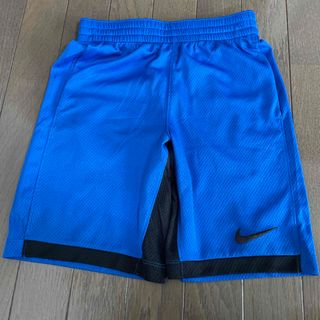 NIKE - ナイキ　ハーフパンツ　キッズM