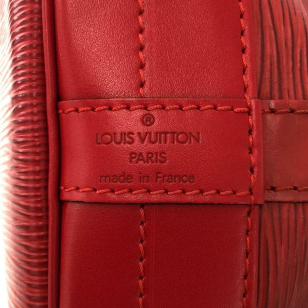 LOUIS VUITTON(ルイヴィトン)のLOUIS VUITTON(ルイヴィトン) ショルダーバッグ エピ ノエ M44007 カスティリアンレッド レザー（LVロゴの刻印入り） レディースのバッグ(ショルダーバッグ)の商品写真