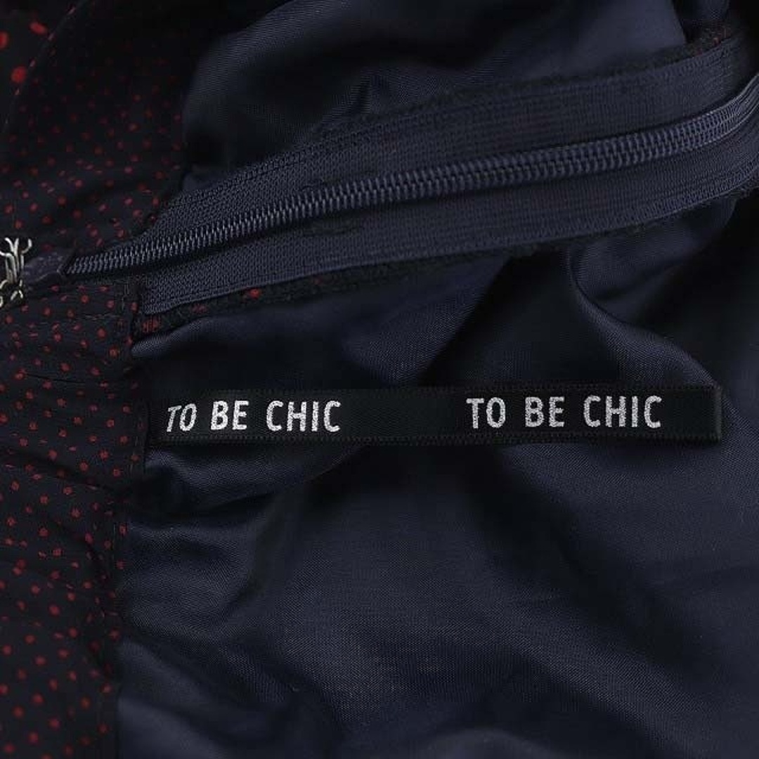 TO BE CHIC(トゥービーシック)のトゥービーシック ドットプリーツスカート ロング 40 M 紺 赤 レディースのスカート(ロングスカート)の商品写真