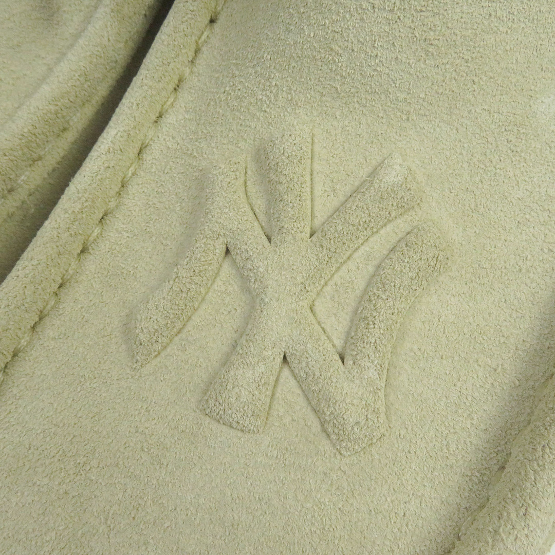 Clarks(クラークス)の未使用品□Clarks×KITH NYC×MLB クラークス キス New York Yankees ニューヨークヤンキース エンボスロゴ スウェードレザー ワラビーブーツ デザートブーツ ベージュ 8 箱・保存袋付き メンズ メンズの靴/シューズ(ブーツ)の商品写真