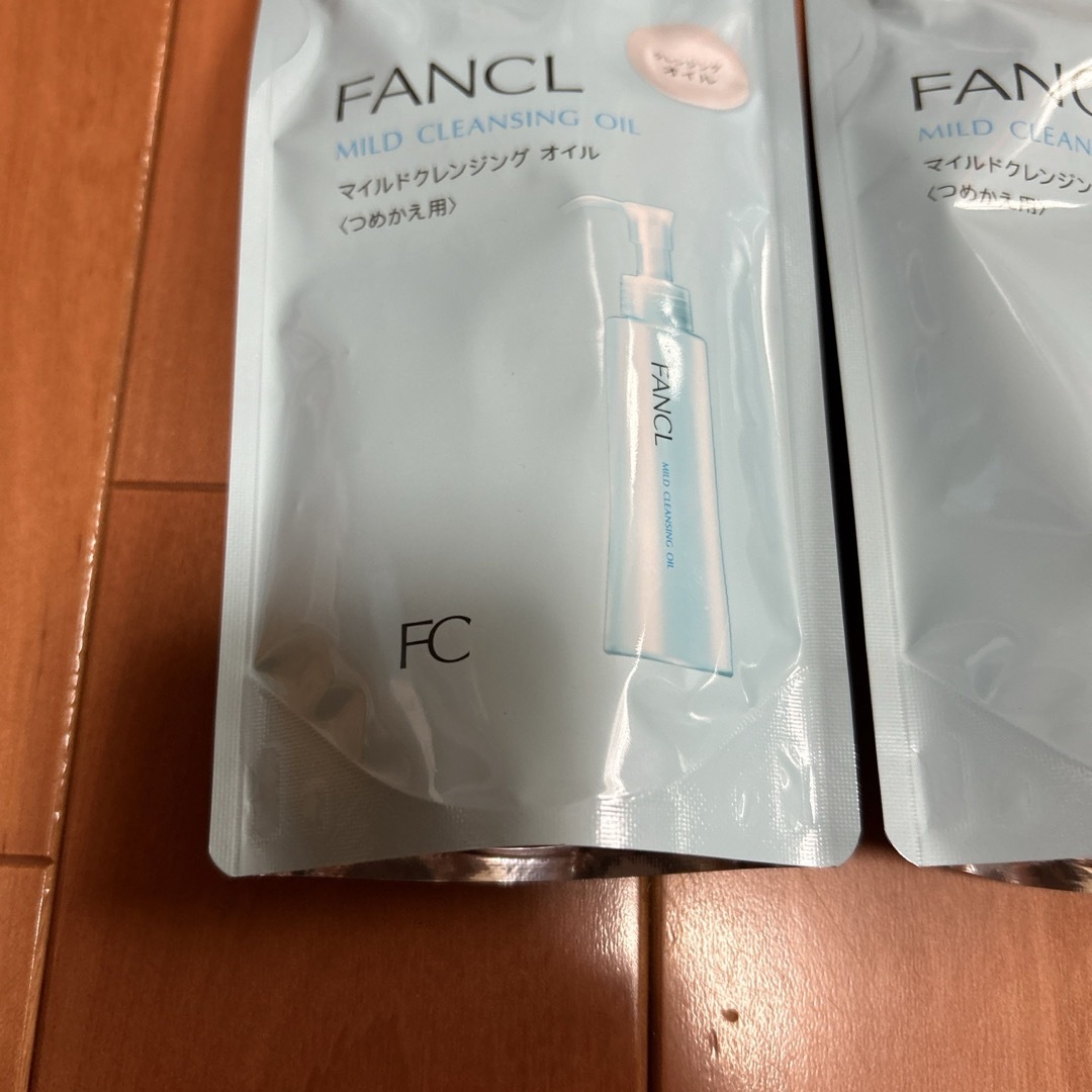 FANCL(ファンケル)のfancl  マイルドクレンジングオイル 詰め替え　2点セット コスメ/美容のスキンケア/基礎化粧品(クレンジング/メイク落とし)の商品写真