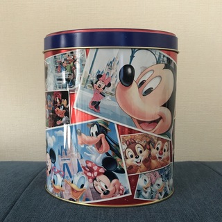 ディズニー(Disney)のディズニー缶　チョコレートクランチ　空き缶　disney 小物入れ　缶(小物入れ)