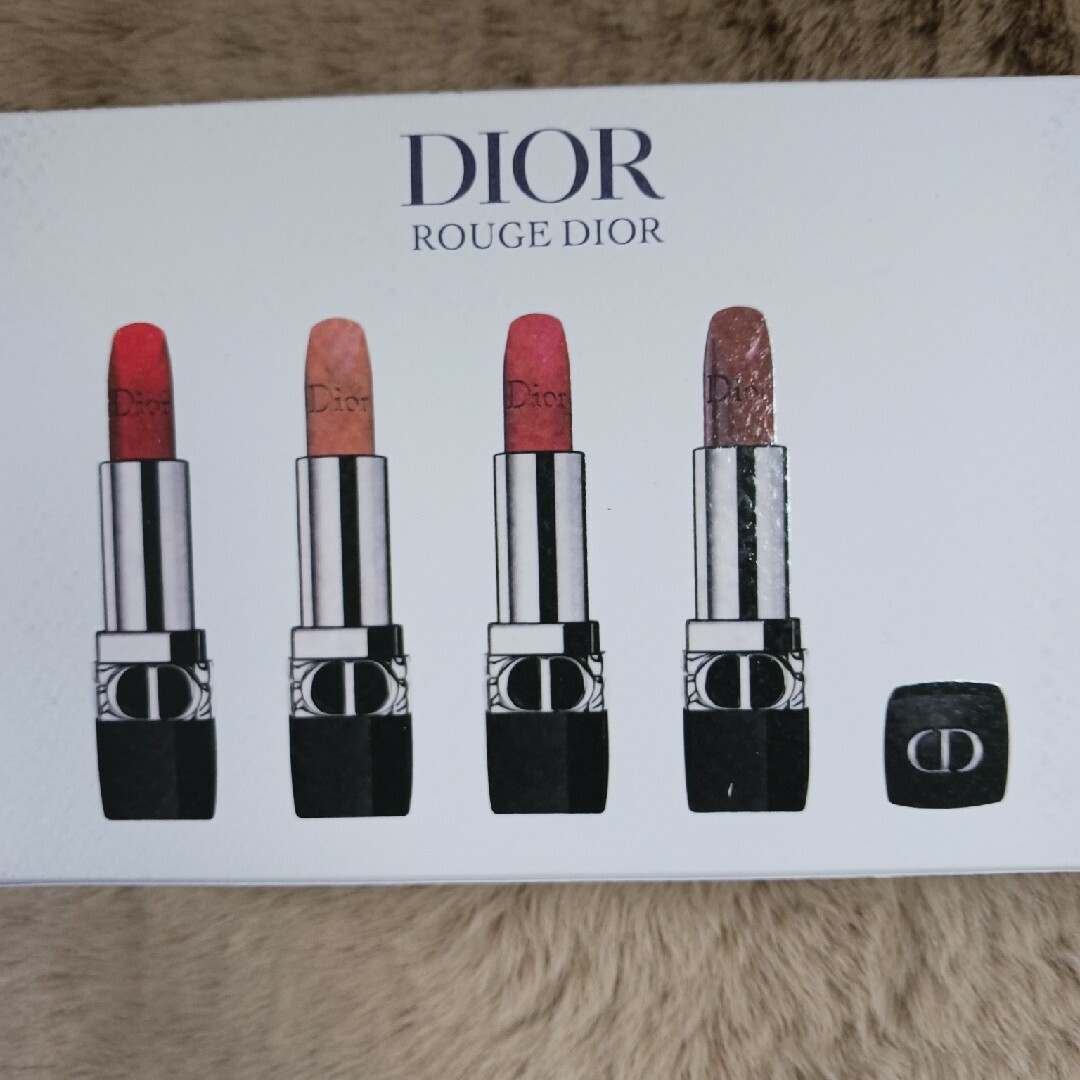 Dior(ディオール)のDiorディオールミニリップスティック4本セット コスメ/美容のベースメイク/化粧品(口紅)の商品写真