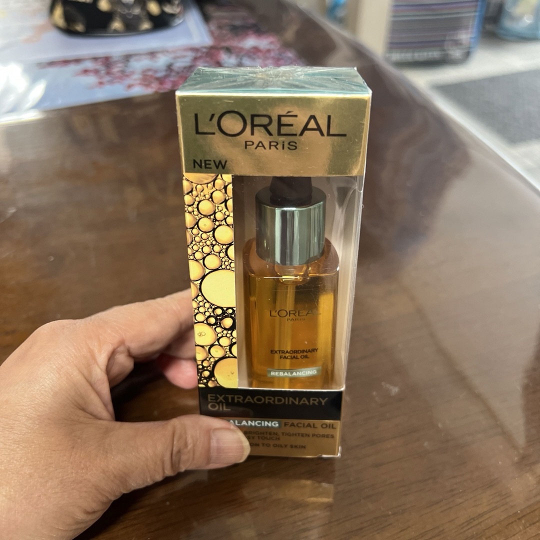 L'Oreal Paris(ロレアルパリ)のLOREAL FACIAL OIL コスメ/美容のヘアケア/スタイリング(オイル/美容液)の商品写真