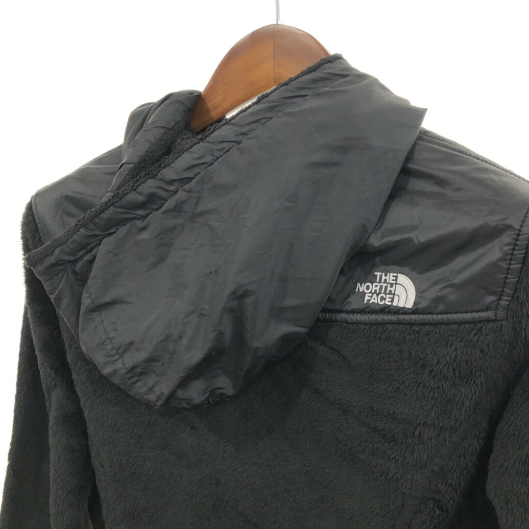 THE NORTH FACE(ザノースフェイス)のTHE NORTH FACE ノースフェイス フーデッド フリースジャケット アウトドア ブラック (レディース S) 中古 古着 Q4265 レディースのジャケット/アウター(その他)の商品写真