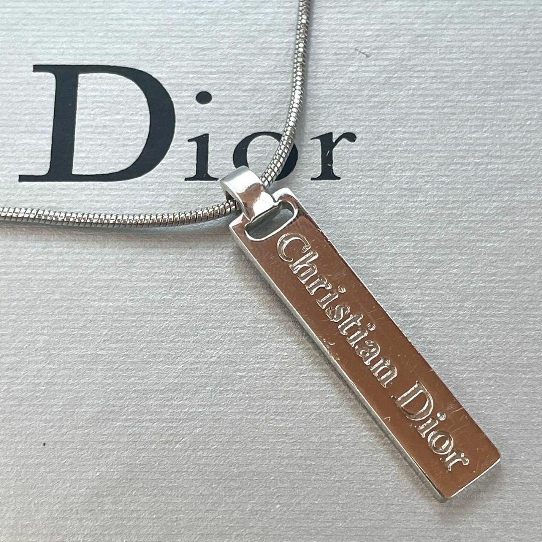 Christian Dior(クリスチャンディオール)の【美品】 Dior ネックレス ロゴプレート 刻印 シルバー CDロゴ 文字ロゴ レディースのアクセサリー(ネックレス)の商品写真