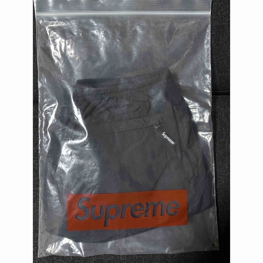 Supreme(シュプリーム)のSupreme Nylon Water Short  BLACK  S メンズのパンツ(ショートパンツ)の商品写真