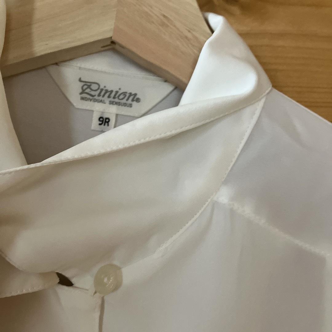 ●新品　タグなし　日本製　肩パット　白　半袖ブラウス　ヴィンテージ　レトロ レディースのトップス(シャツ/ブラウス(半袖/袖なし))の商品写真
