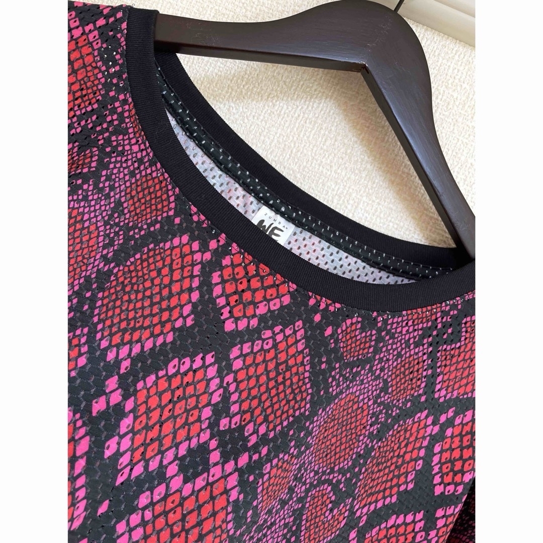 Zumba(ズンバ)のZumba Love Snakeskin Top レディースのトップス(カットソー(半袖/袖なし))の商品写真