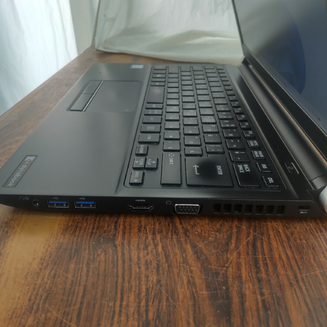 東芝(トウシバ)のWin11☆驚速M.2 Core i5 軽量薄型ノートPC メモリ8GB　n2 スマホ/家電/カメラのPC/タブレット(ノートPC)の商品写真