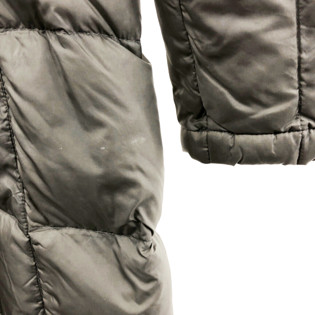 THE NORTH FACE(ザノースフェイス)のTHE NORTH FACE ノースフェイス ダウンコート アウトドア 防寒 550フィル グレー (レディース M) 中古 古着 Q4612 レディースのジャケット/アウター(ダウンジャケット)の商品写真