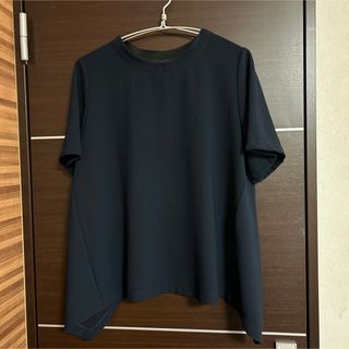 ZARA - GW価格！！ZARA 半袖　ネイビー　裾横長め　シンプル　生地しっかりめ、