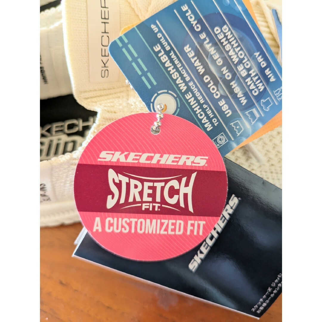 SKECHERS(スケッチャーズ)の“買ったばかり”スケッチャーズスリッポン２４cm レディースの靴/シューズ(スニーカー)の商品写真