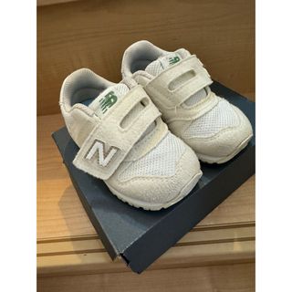 ニューバランス(New Balance)のニューバランス ベビー IZ373 TA2 ベージュ(スニーカー)