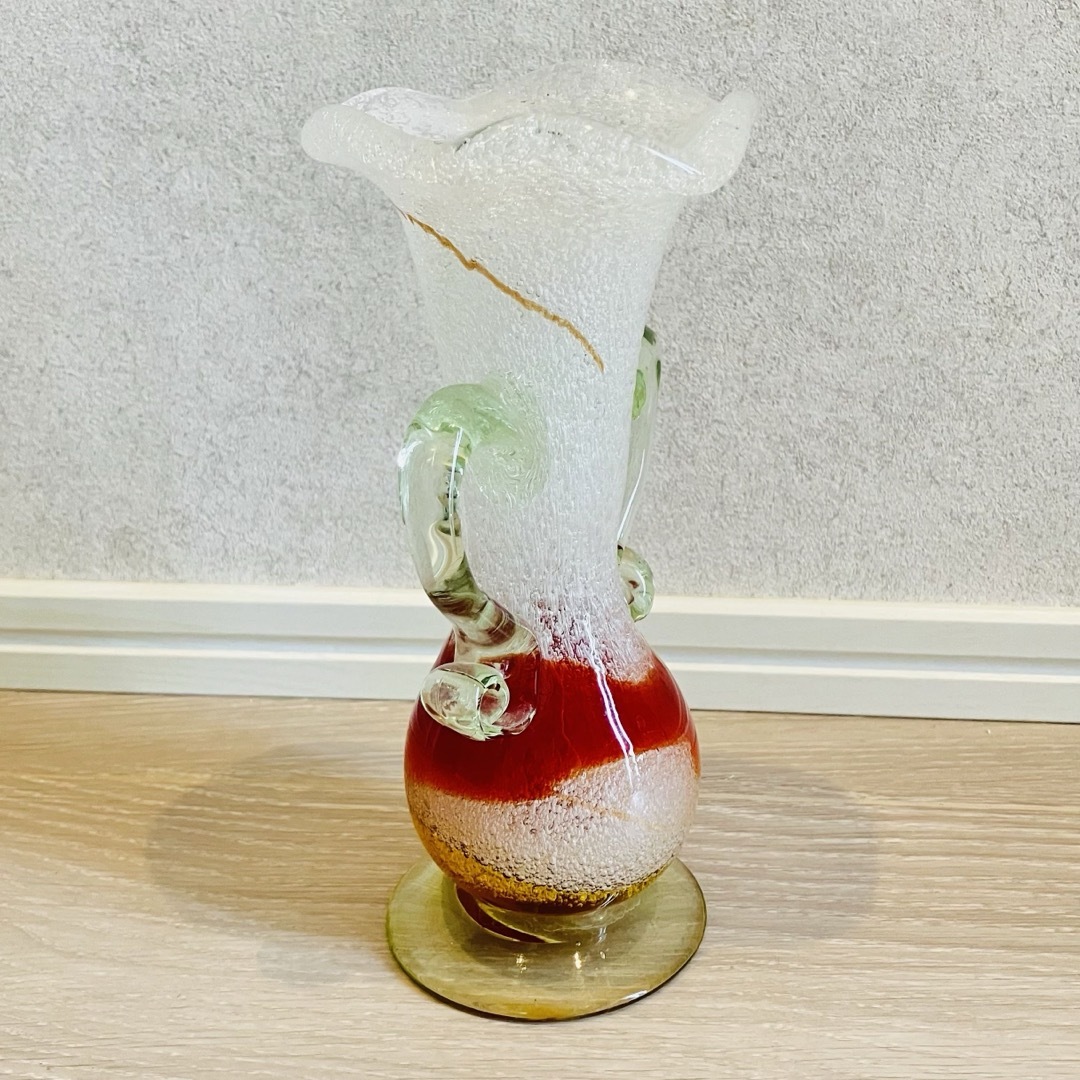 琉球ガラス 吹きガラス 宙吹き 両手付き花瓶 フラワーベース 赤 琉球ガラス 吹きガラス 宙吹き 両手付き花瓶 フラワーベース 赤