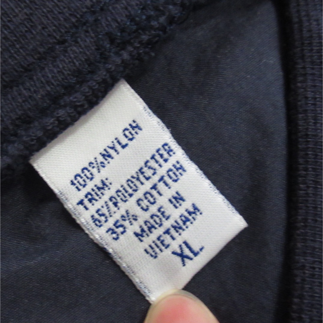 VINTAGE(ヴィンテージ)の90s オーバーサイズ ナイロン プルオーバー シャツ トレーナー Vジャン 紺 メンズのトップス(その他)の商品写真