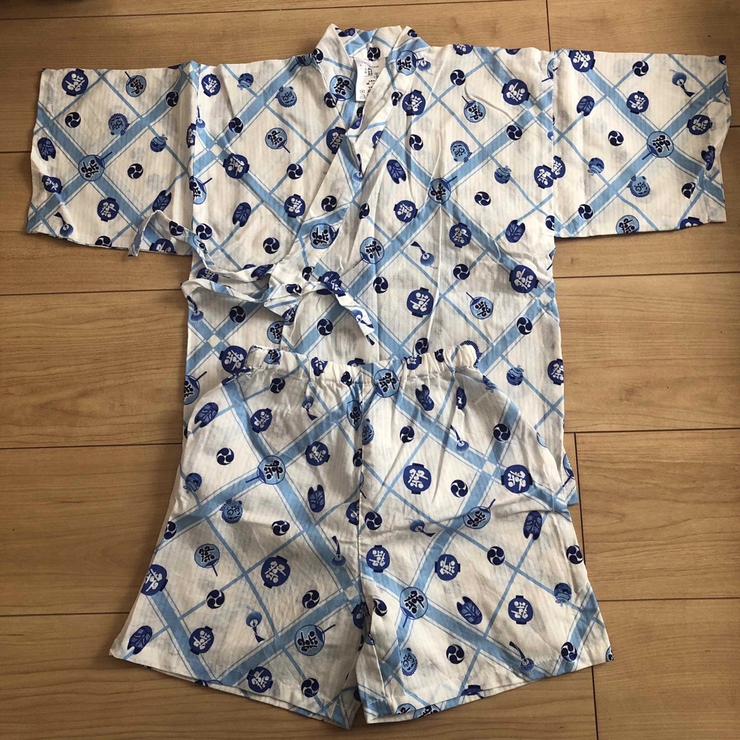 甚平　白　青　110㎝ キッズ/ベビー/マタニティのキッズ服男の子用(90cm~)(甚平/浴衣)の商品写真