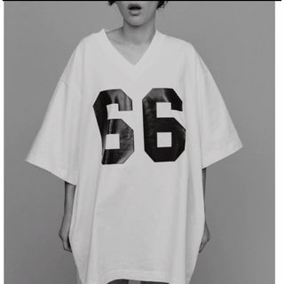 メゾンスペシャル(MAISON SPECIAL)のMAISON SPECIAL Numbering Big V-neck Tee(Tシャツ(半袖/袖なし))