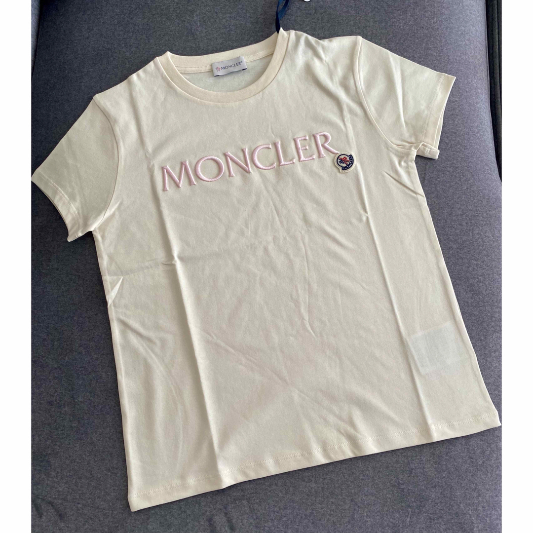 MONCLER(モンクレール)の【新作新品】大人もOK 2024SS モンクレール  Tシャツ 2点 レディースのトップス(Tシャツ(半袖/袖なし))の商品写真