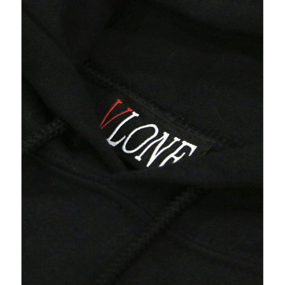 VLONE　パーカー　Lサイズ 白 オレンジ 黒 ホワイト ブラック 新品 メンズのトップス(パーカー)の商品写真