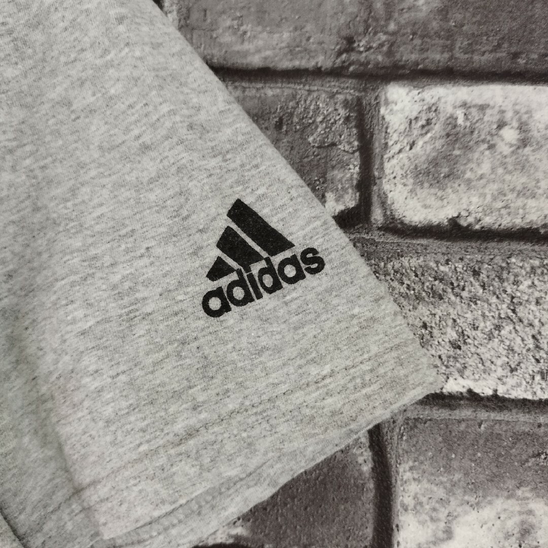 adidas(アディダス)のアディダスカレッジサッカーtシャツTシャツadidasスリーブワンポイント メンズのトップス(Tシャツ/カットソー(半袖/袖なし))の商品写真