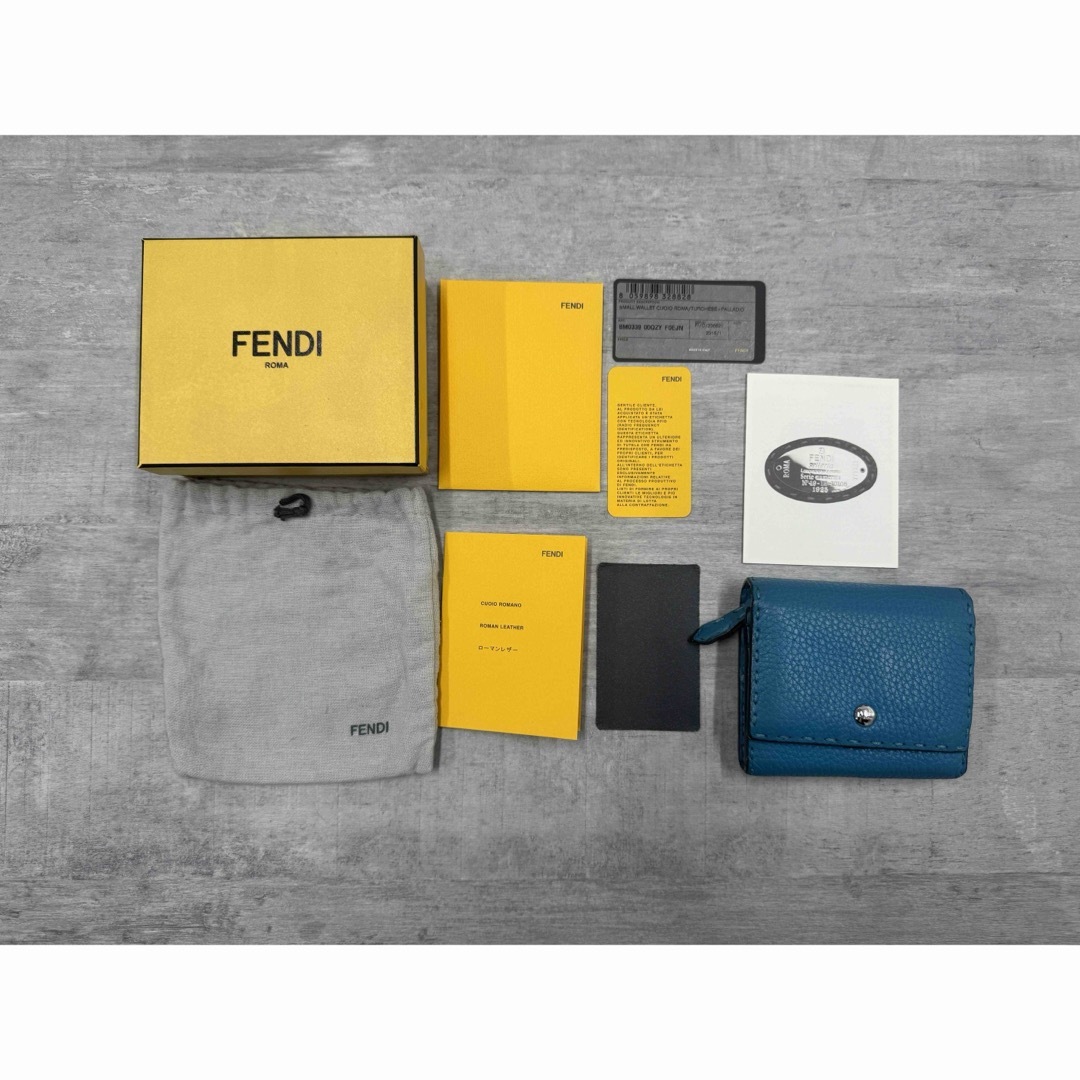 FENDI(フェンディ)のFENDI フェンディ　財布　ウォレット　ターコイズブルー　8M0339  レディースのファッション小物(財布)の商品写真