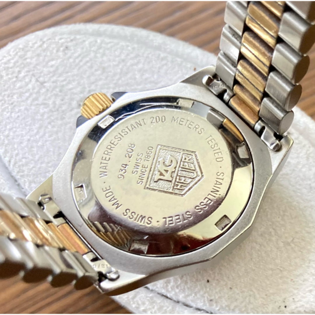 TAG Heuer(タグホイヤー)のTAGHEUER タグホイヤー プロフェッショナル3000 クォーツ 美品 レディースのファッション小物(腕時計)の商品写真