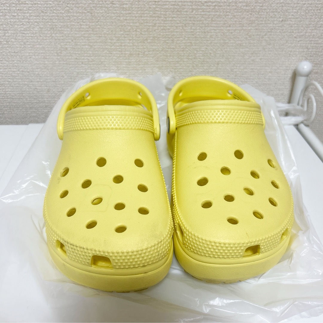 crocs(クロックス)のクロックス　クラッシュ クロッグ　イエロー　厚底 レディースの靴/シューズ(サンダル)の商品写真