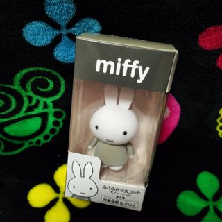 miffy - 【ミッフィー】ふさふさマスコット モノトーンver.