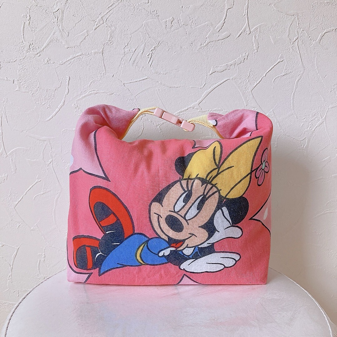 花びらミニーちゃん🌸ビンテージシーツ  保冷保温バッグ　お弁当袋　離乳食入れ ハンドメイドのファッション小物(バッグ)の商品写真