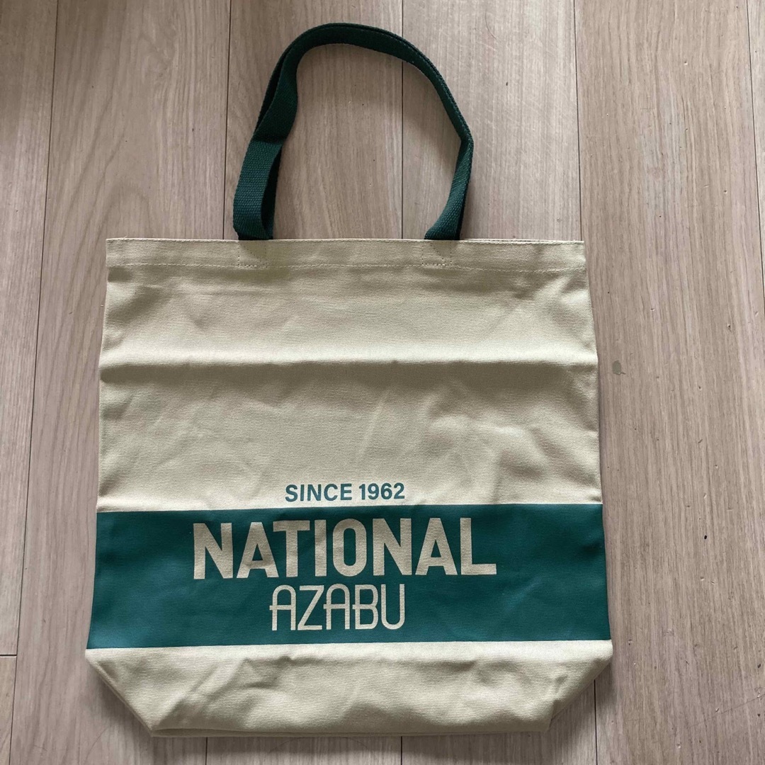 【新品・タグ付き】NATIONAL AZABU オリジナルバッグ　ベージュ　縦型 レディースのバッグ(トートバッグ)の商品写真