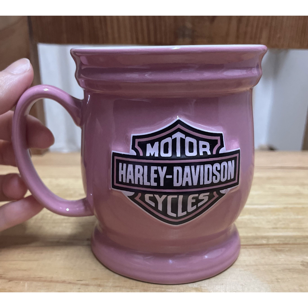 Harley Davidson(ハーレーダビッドソン)の輸入品　Harley Davidson マグカップ　ピンク　イーグル　ラメ インテリア/住まい/日用品のキッチン/食器(グラス/カップ)の商品写真