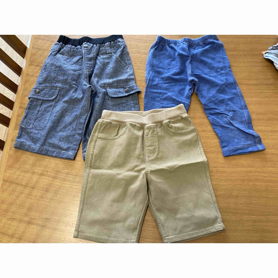 UNIQLO(ユニクロ)の110サイズ  3本セット キッズ/ベビー/マタニティのキッズ服男の子用(90cm~)(パンツ/スパッツ)の商品写真