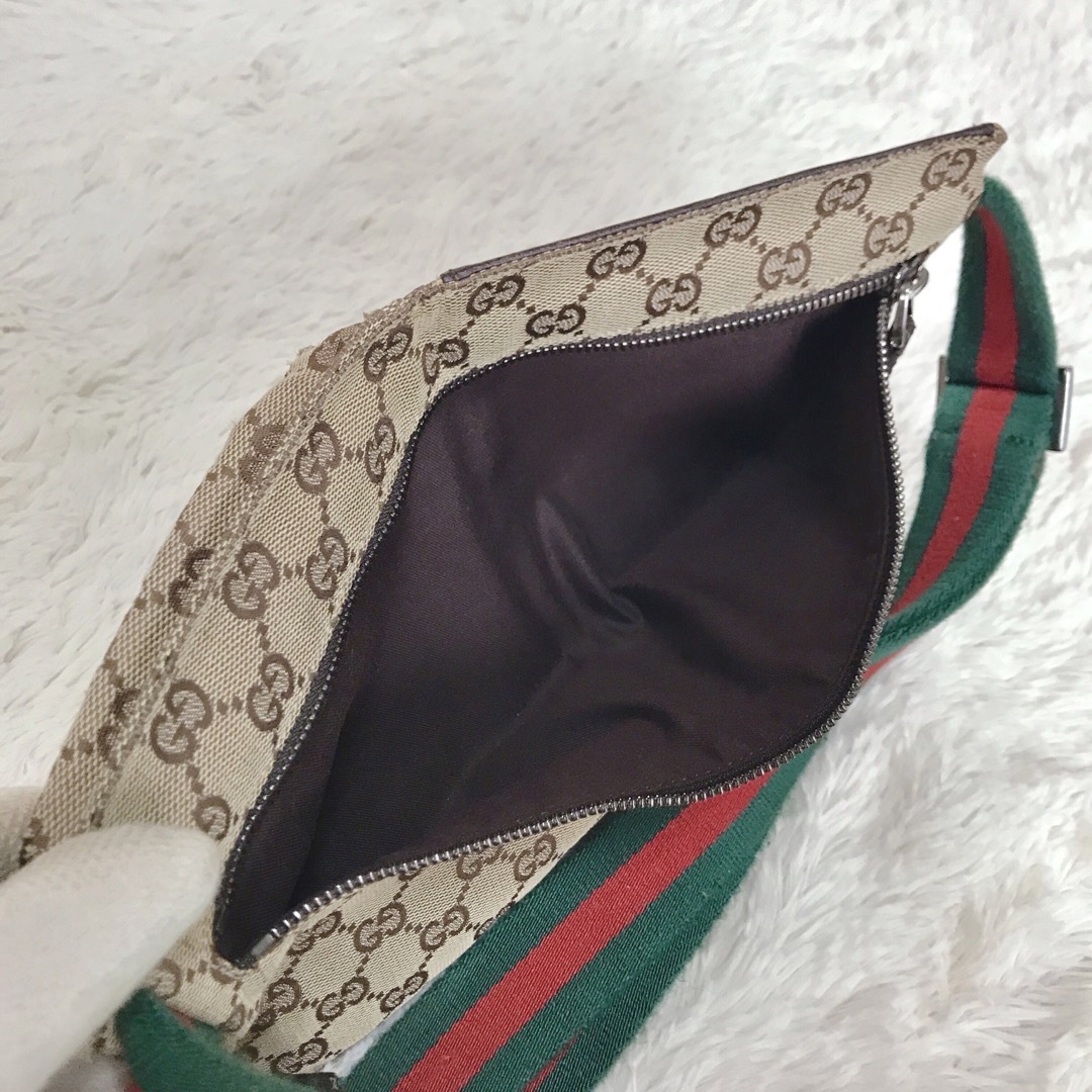 Gucci(グッチ)のGUCCI グッチ シェリーライン GG柄 ウエストポーチ ボディバッグ 総柄 レディースのバッグ(ボディバッグ/ウエストポーチ)の商品写真