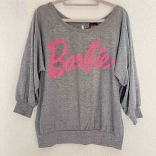 バービー(Barbie)のBarbie バービー　ロゴ　Tシャツ　プルオーバー(シャツ/ブラウス(長袖/七分))