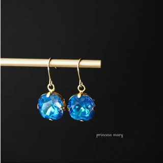 大粒ロイヤルブルーのシンプルフックピアス(ピアス)