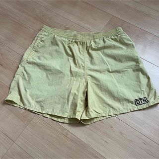 DULTON ダルトン ナイロン ショートパンツ メンズ イエロー L(ショートパンツ)