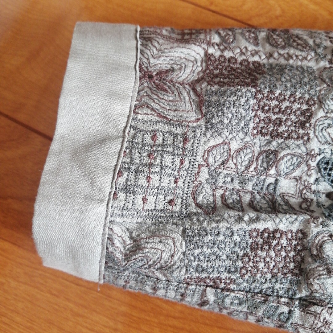 mina perhonen(ミナペルホネン)のアンティパスト 定価78000円 刺繍が美しいワンピース レディースのワンピース(ロングワンピース/マキシワンピース)の商品写真