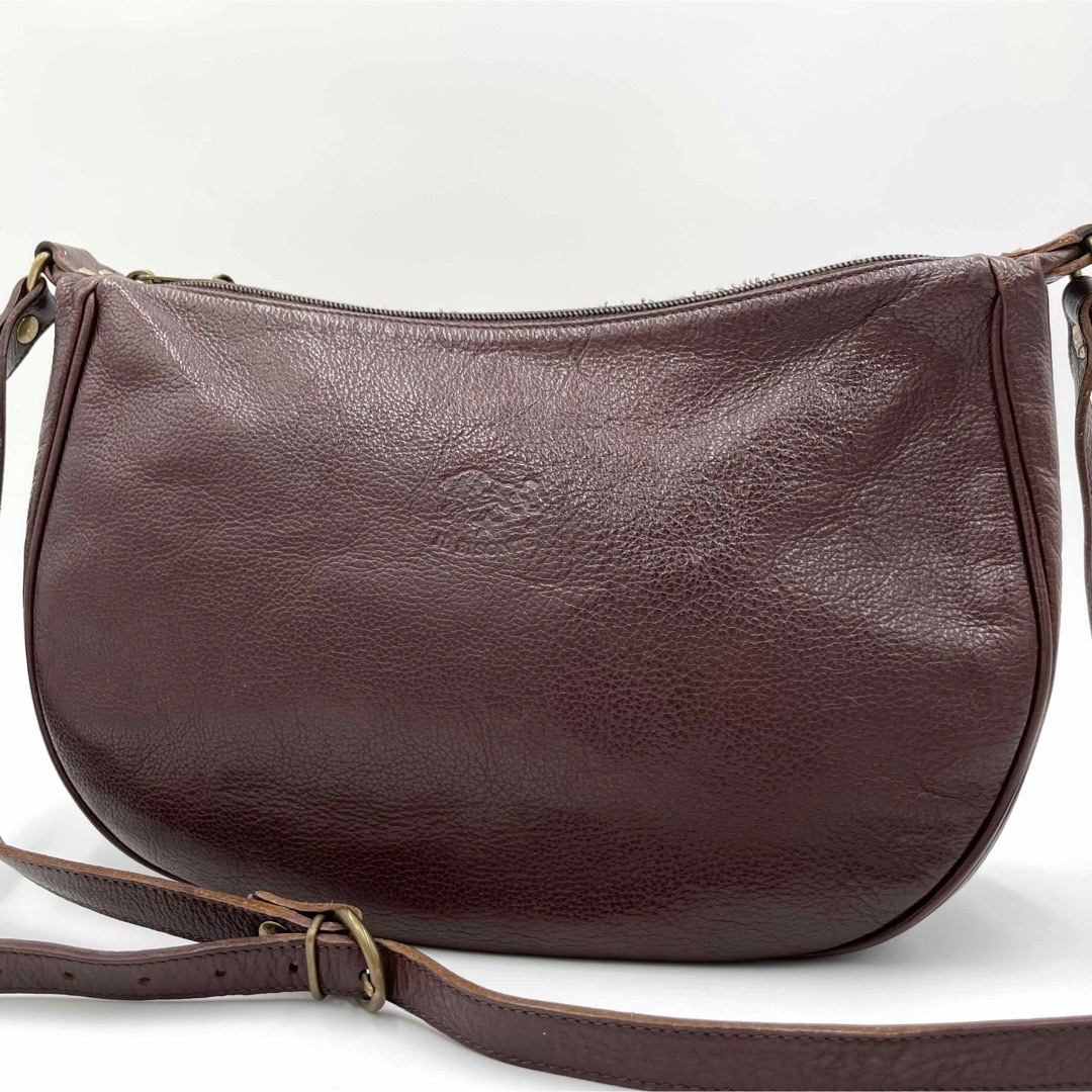 IL BISONTE(イルビゾンテ)の美品✨イルビゾンテ　ショルダーバッグ　ハーフムーン　半月型　オールレザー レディースのバッグ(ショルダーバッグ)の商品写真