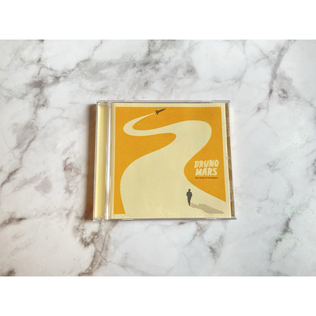 BRUNO MARS doo-wops & hooligans エンタメ/ホビーのCD(ポップス/ロック(洋楽))の商品写真