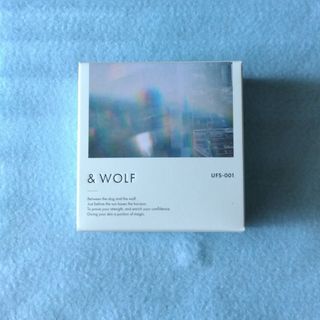 【夏色パール】& WOLF UVファンデーション Summer Editio(ファンデーション)