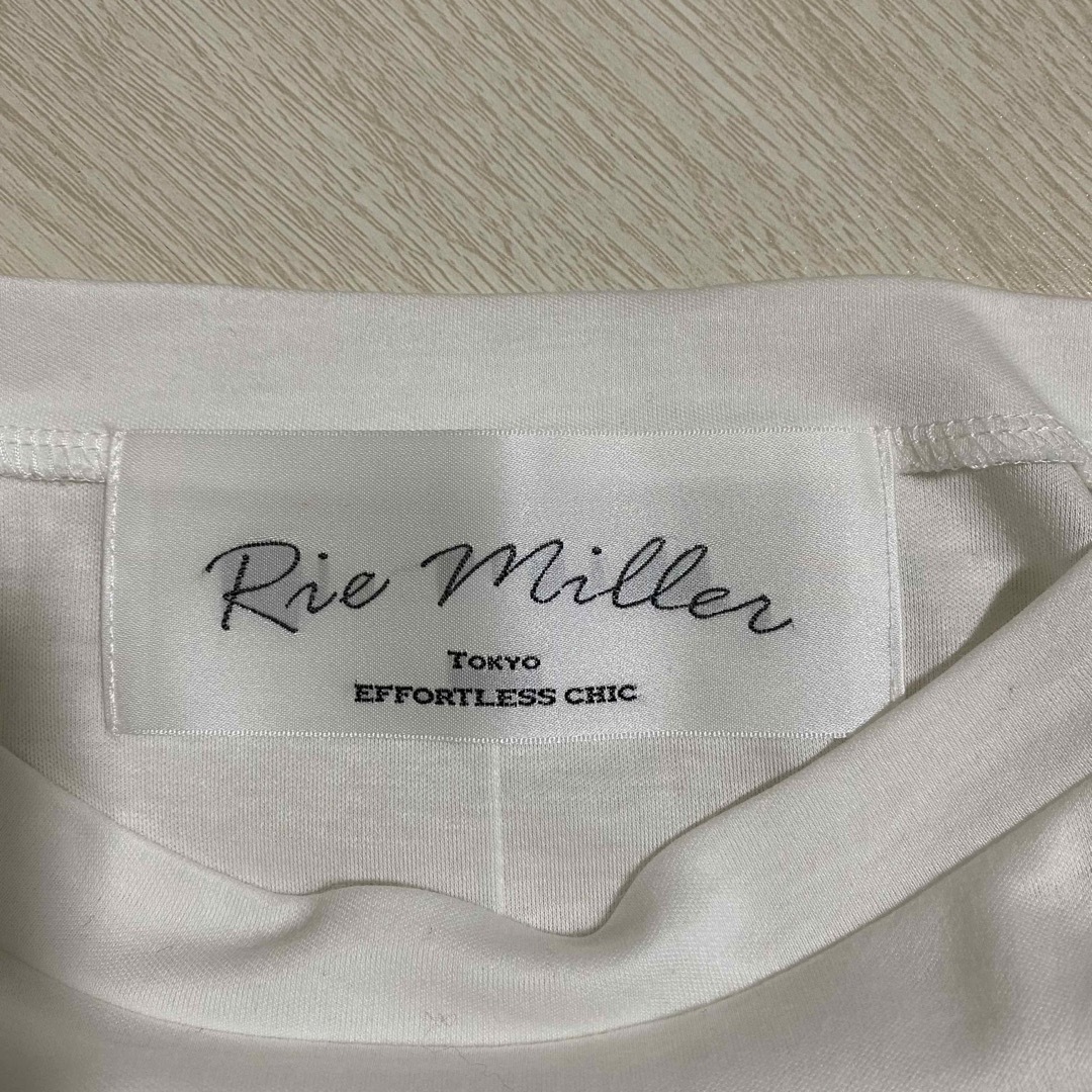 Rie Miller(リエミラー)の超美品❣️Rie Miller Tシャツ  カットソー 38サイズ コットン レディースのトップス(カットソー(半袖/袖なし))の商品写真