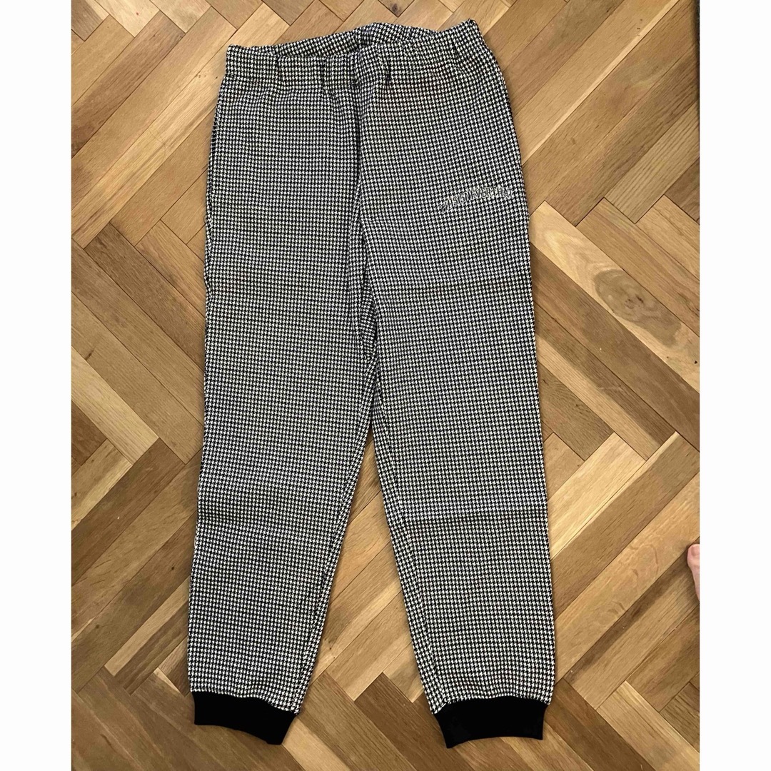 thisisneverthat - SWEAT 上下セットアップの通販 by EAT ME thisisneverthat - SWEAT 上下セットアップの通販 by EAT ME