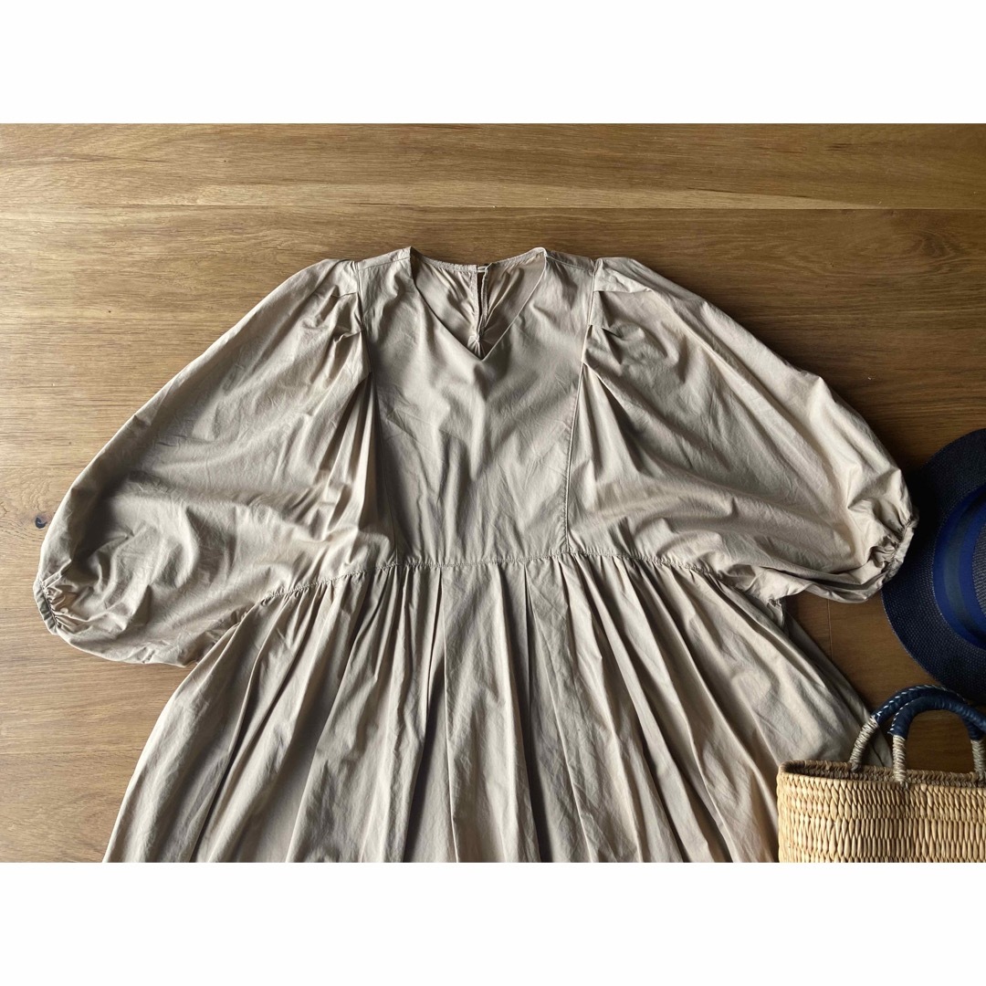 nest Robe(ネストローブ)のuniversaltissu  ユニヴァーサルティシュ　ワンピース レディースのワンピース(ロングワンピース/マキシワンピース)の商品写真