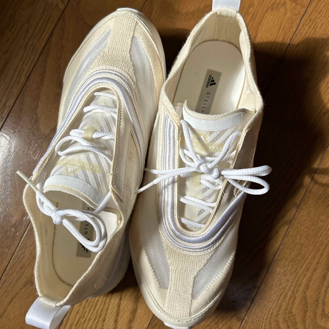 adidas by Stella McCartney(アディダスバイステラマッカートニー)のadidas ステラマッカートニー　スニーカー　24.5 レディースの靴/シューズ(スニーカー)の商品写真