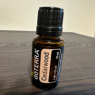 ドテラ(doTERRA)の✨新品未開封正規品✨ドテラ エッセンシャルオイル シダーウッド(エッセンシャルオイル（精油）)