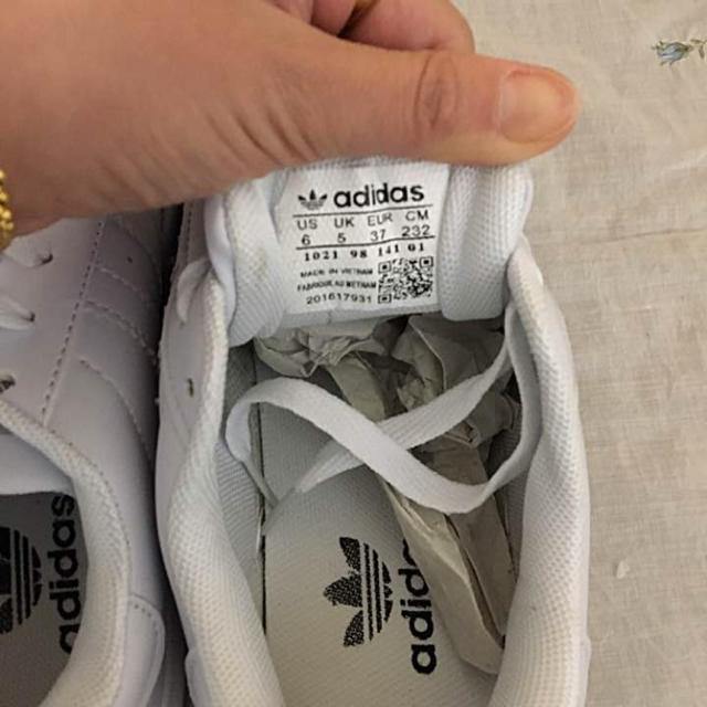 adidas(アディダス)の新品 adidas スーパースター 海外購入品 ホワイト レディースの靴/シューズ(スニーカー)の商品写真