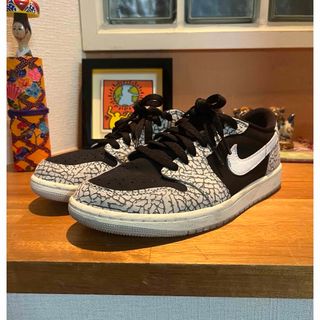 ナイキ(NIKE)のNIKE air jordan 1 low OG blackcement(スニーカー)